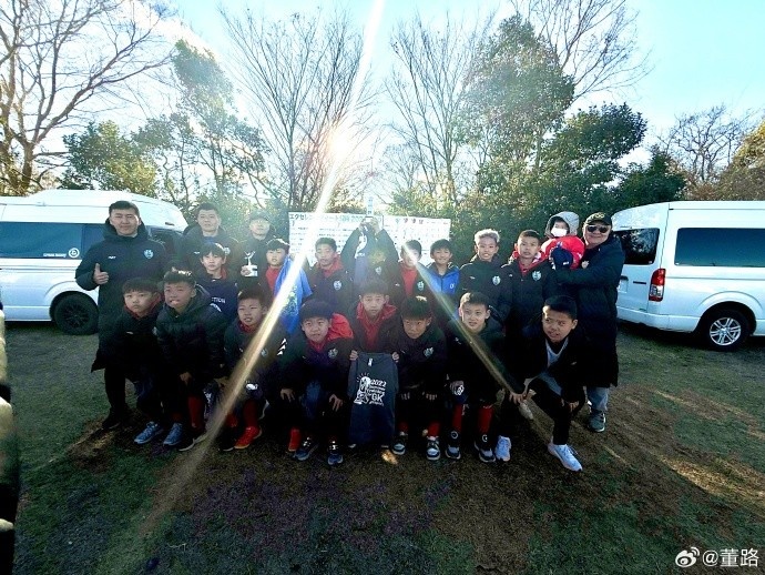  8戰(zhàn)全勝奪日本杯賽冠軍！中國(guó)足球小將發(fā)布感謝信