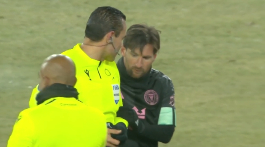  賽后向梅西要簽名！ESPN：墨西哥裁判被停哨半年，再犯無限期停哨