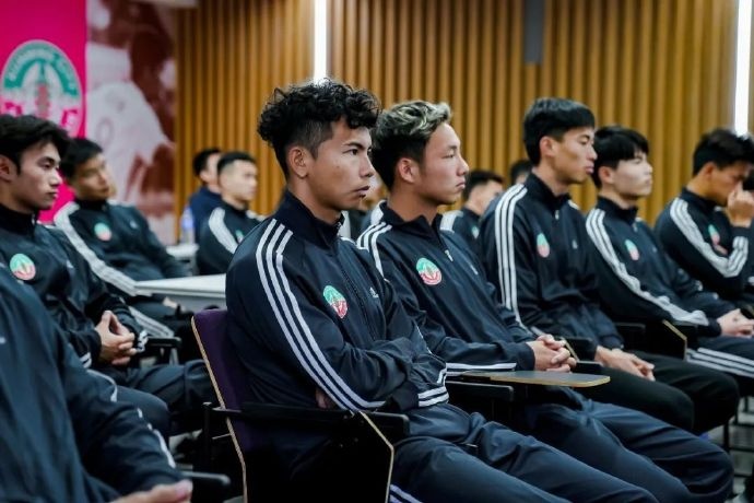  出征中乙！昆明城星足球俱樂部11日舉行新賽季見面會暨出征儀式