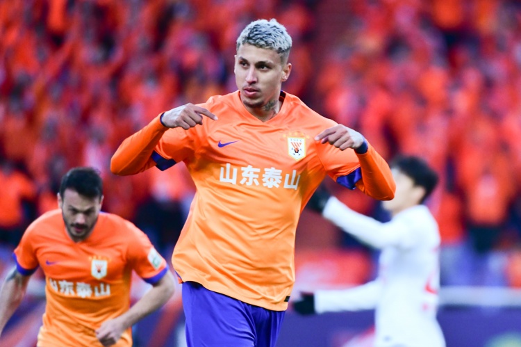  克雷桑：今天我們有理由慶祝，五外援對提升勝率會(huì)有非常大的幫助