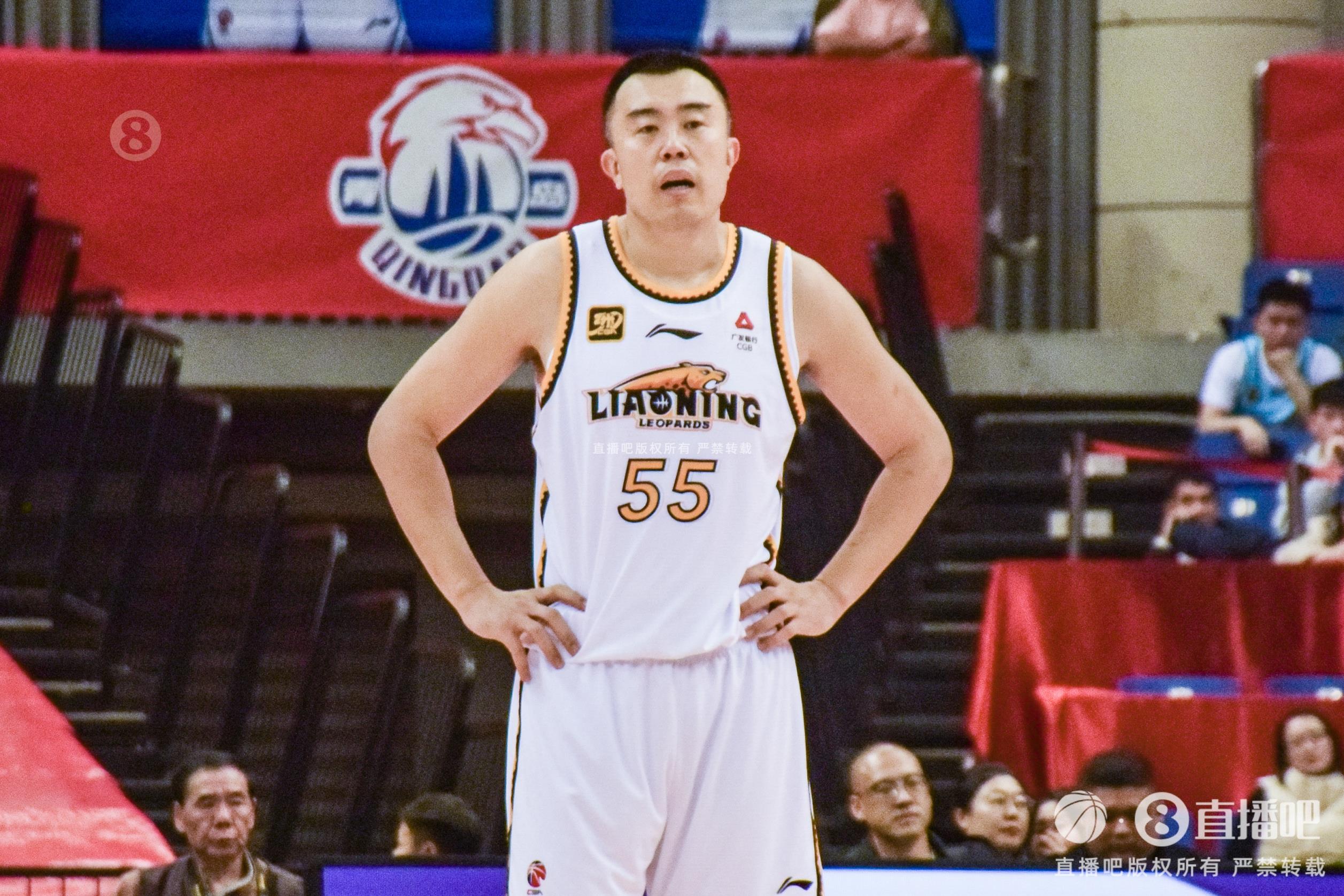  老將盡力了！韓德君5中4高效拿下14分6籃板
