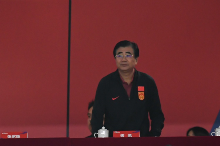  北青體育：宋凱、許基仁探班U20國(guó)青，將全程陪伴征戰(zhàn)U20亞洲杯