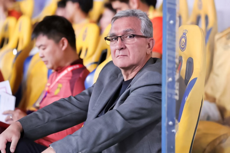  李佳悅：伊萬陣型打法讓我摸不著頭腦，上半場應打541做好防守
